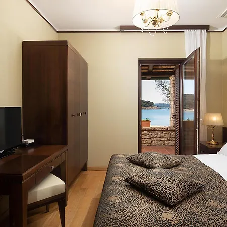 3 Bedroom Awesome In בית נופש פאז'אנה