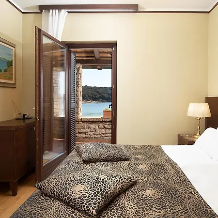 3 Bedroom Awesome In