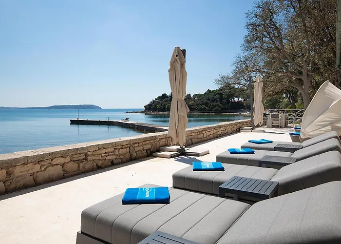 3 Bedroom Awesome In *