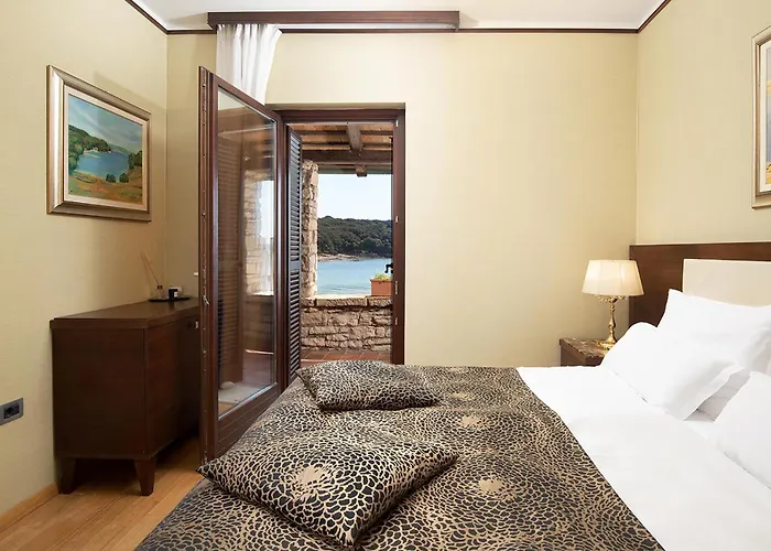 3 Bedroom Awesome In