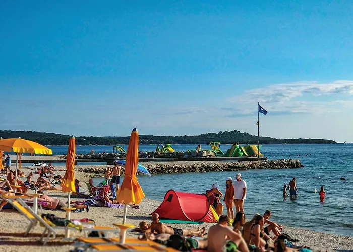 펜션 3 Bedroom Awesome In